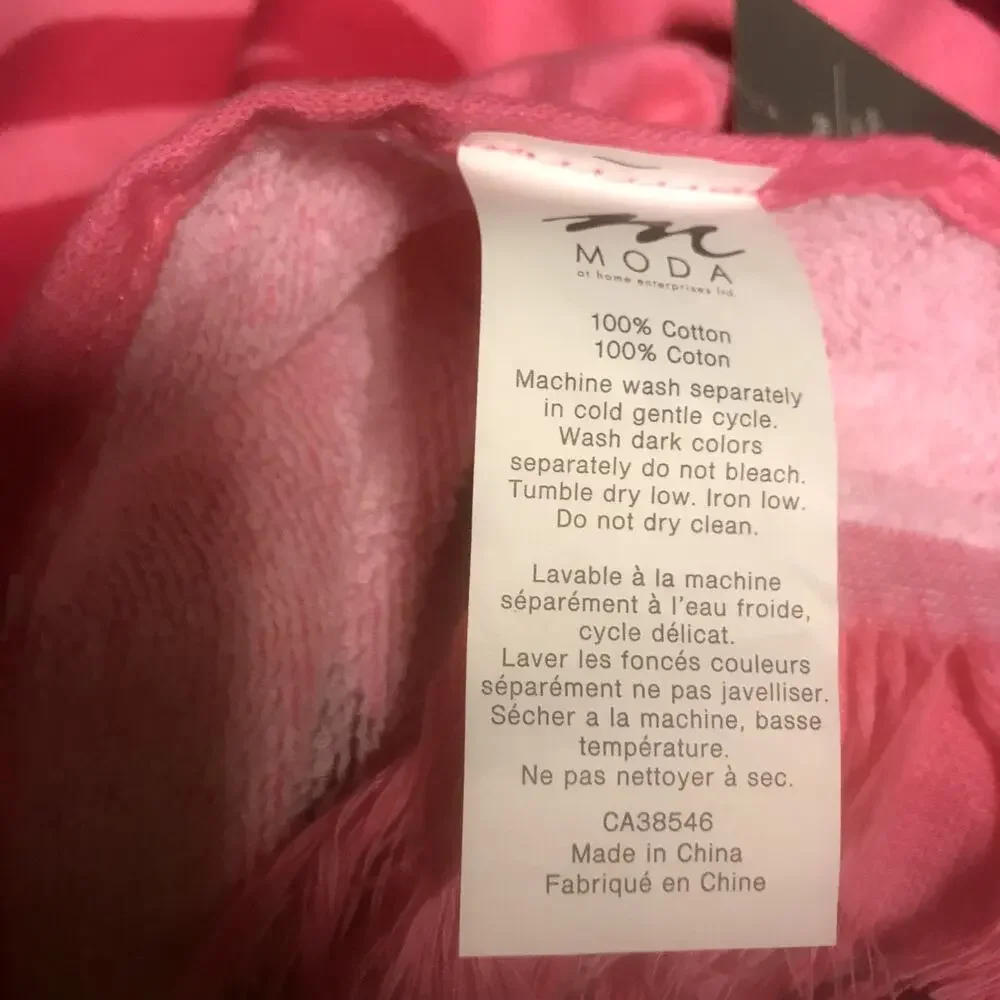 MODA NWT Aloha Rectangle Beach Towel Fringe BLANKET Pink Red Pool Cruise large